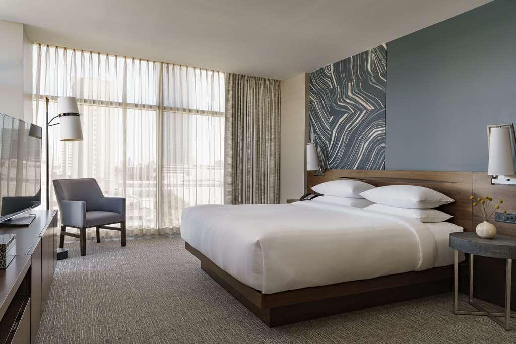 Hyatt Regency Houston Galleria Номер фото